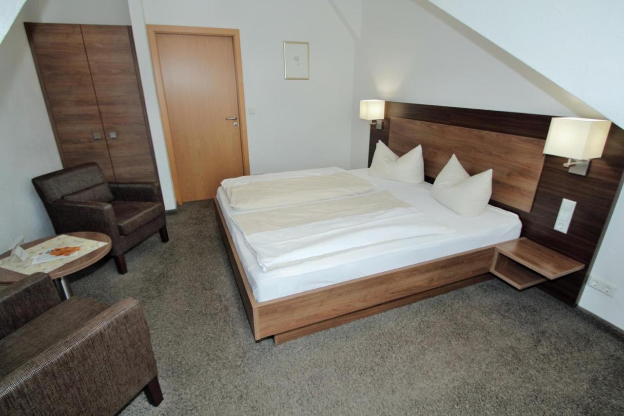 Weinhotel Kienle Burrweiler Kültér fotó