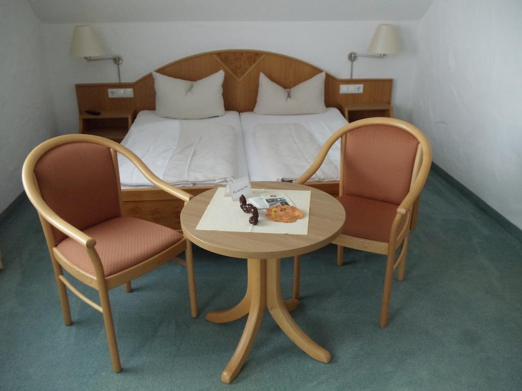 Weinhotel Kienle Burrweiler Szoba fotó