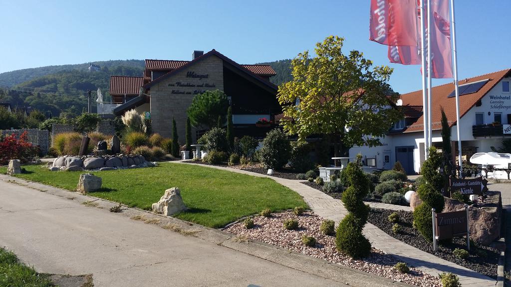 Weinhotel Kienle Burrweiler Kültér fotó